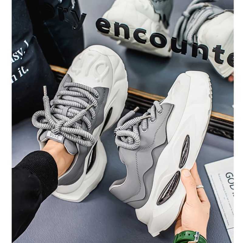 New Summer Breathable Casual Skateboard Shoes Sports Mens Mesh Shoes2025 Summer Breathable Season Comfortable Sneaker Breathabl Z250905