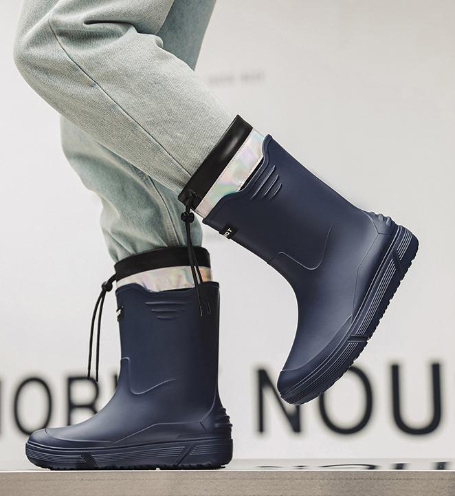 Water Shoes Korean Mid-calf Rain Boots Mens Non-slip Wear-resistant Rain Shoes Waterproof Rubber Boots Couple 250408