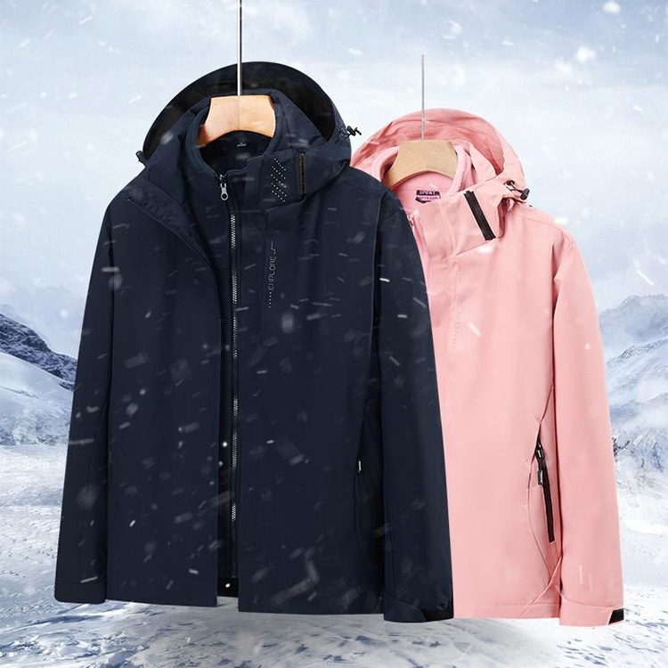 Model 6268-B. Special offer version with detachable inner lining. The same design as the woodpecker model - three-in-one waterproof jacket.