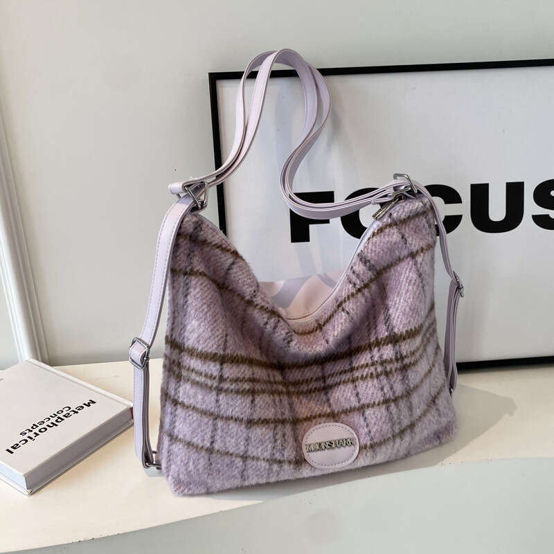 Versatile Shoulder 2024 New Plaid Large Women's Fashion Design Backpack Woolen Casual Tote Bag