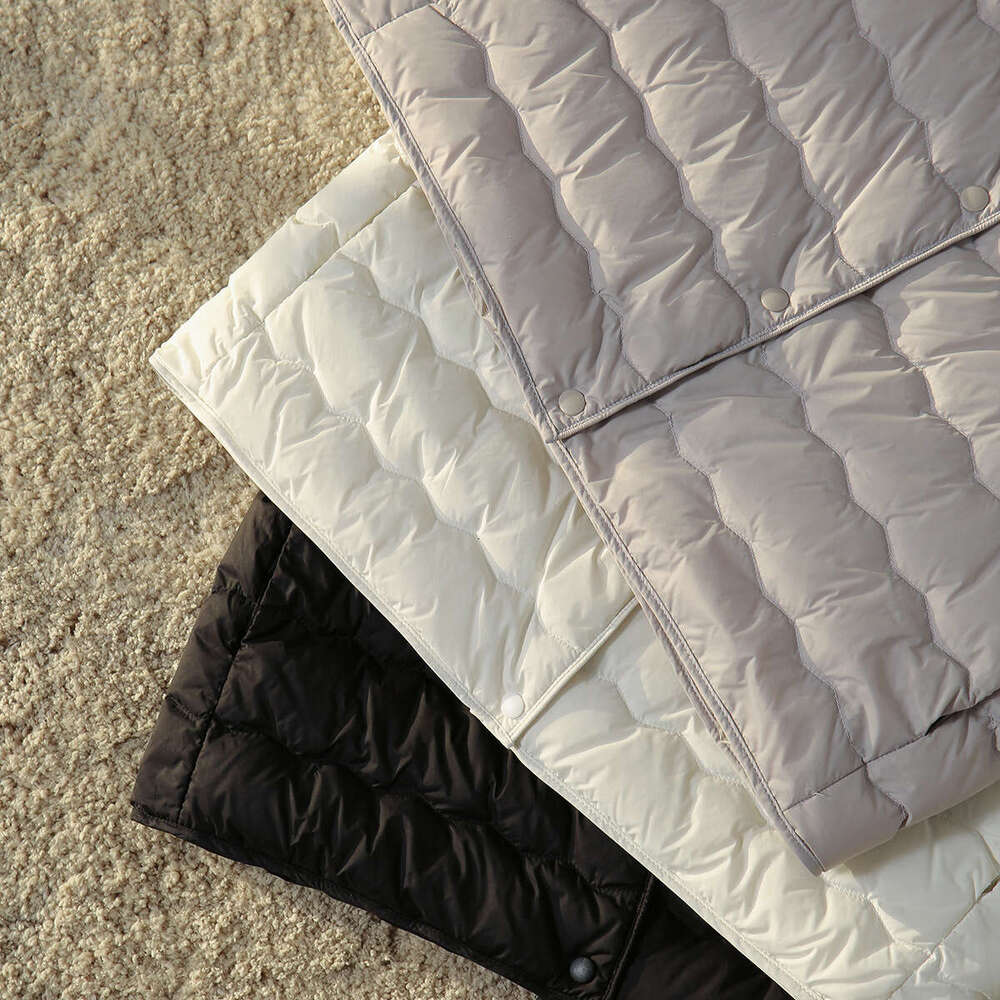 Lightweight Airy Goose Super Warm Layering Vest Round Neck Convertible V-Neck Sleeveless Down Jacket Women's Clothing B5