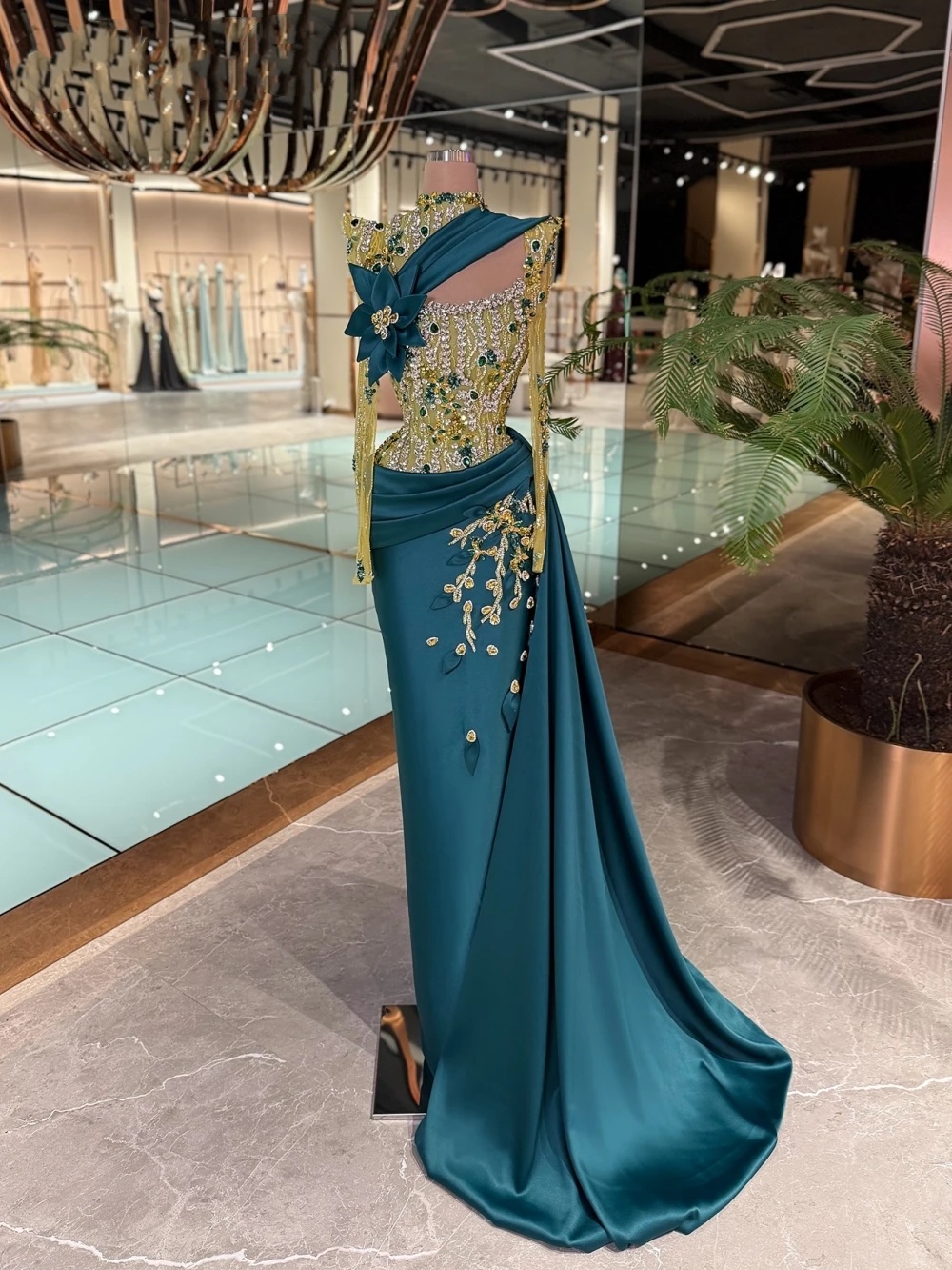 Luxury Beading Evening Dresses Crystal High Neck Prom Dress Long Sleeves Side Train Illusion Mermaid Party Gowns Vestidos De Noche Plus Size