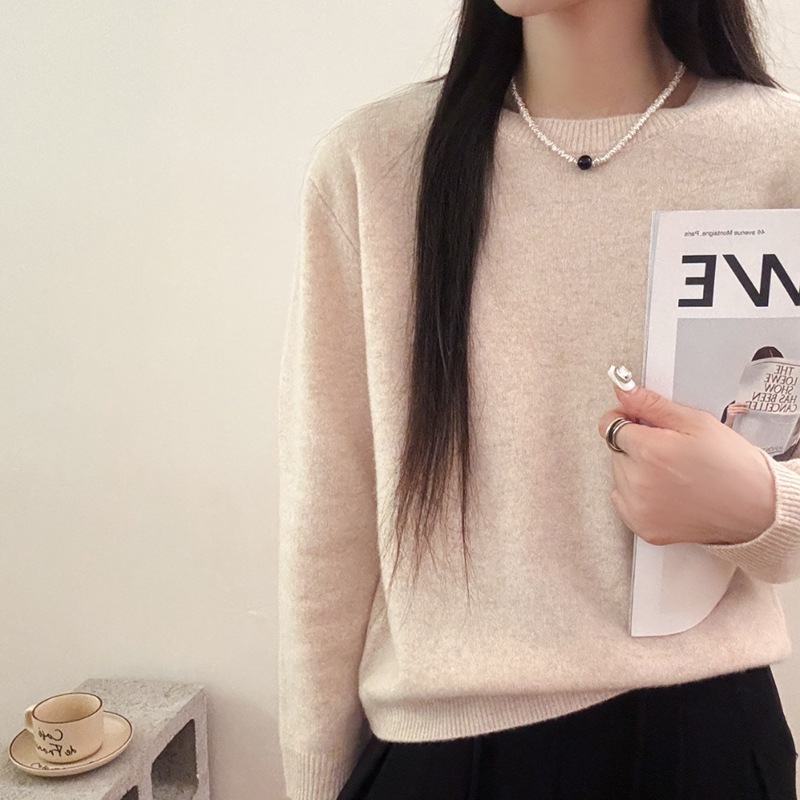 Womens Solid Color Pullover Sweater - Soft Knit Round Neck Top for Autumn & Winter