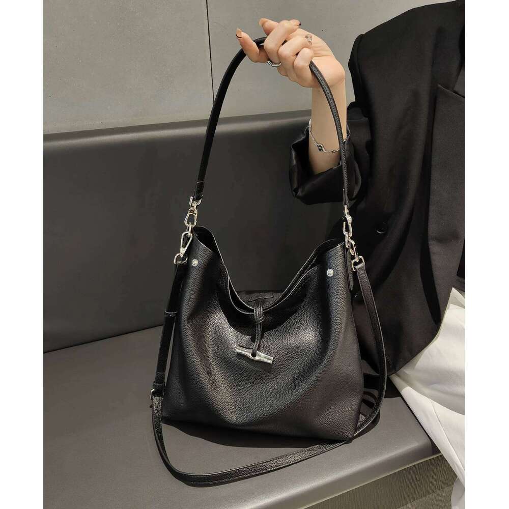 Designer Bags Genuine Leather Korean Fashion Bucket Commuting Simple Head Layer Cowhide Underarm Single Shoulder Crossbody Bag 2025 New