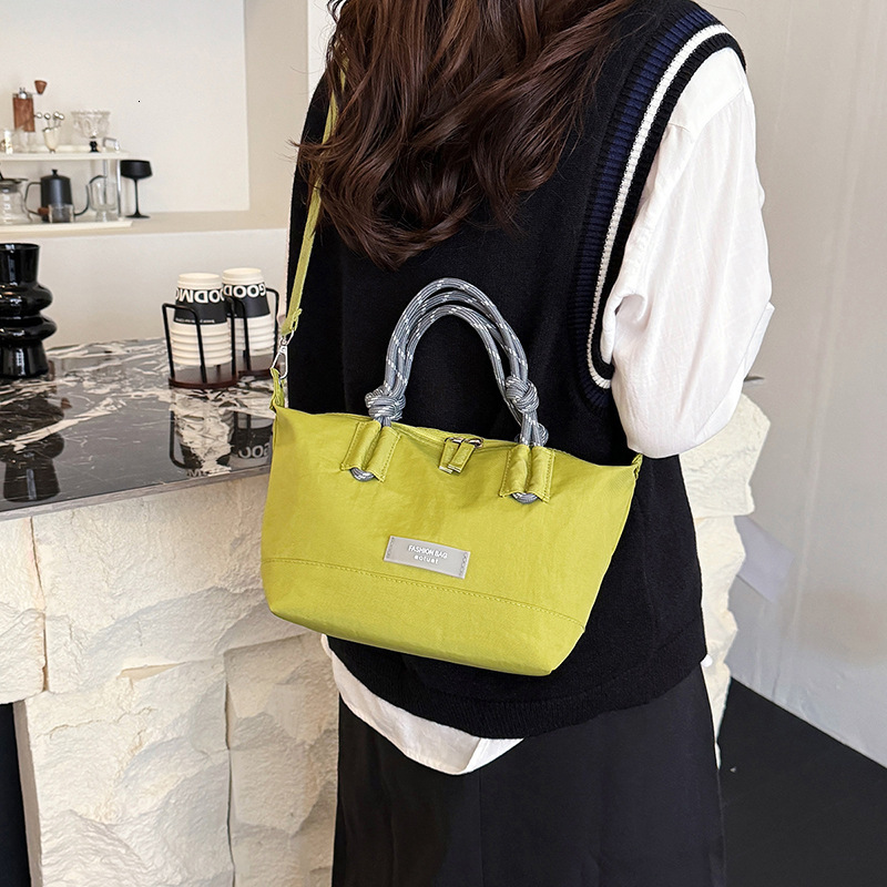 Designer Women's Commuter Handbag 2025 New Fashionable Nylon Bag Casual Shoulder Bag