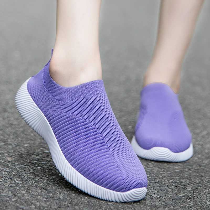 Womens Solid Color Sneakers Breathable Mesh Woven Outdoor Lightweight Low Top Walking Running Sports Socks Shoes Z250905