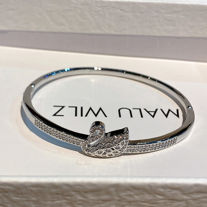 Luxury Brand Designer Jewelry European And American Trend Swan Jewelry Copper Inlaid Zircon High Version Bracelet Fashion Ins Simple Women's Vers