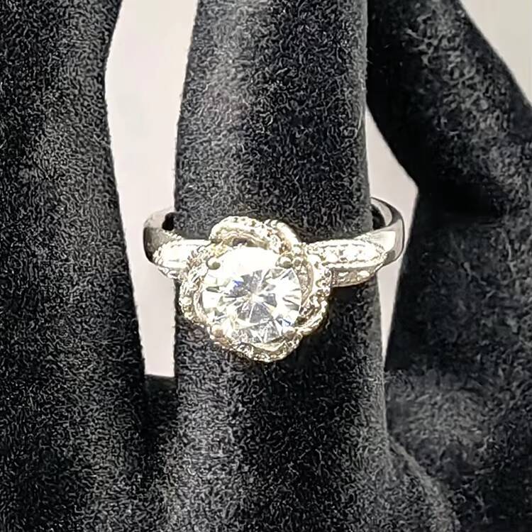 High Quality Classic GRA Design 925 Sterling Silver VVS Moissanite Halo Cluster Ring Womens Engagement Anniversary Jewelry