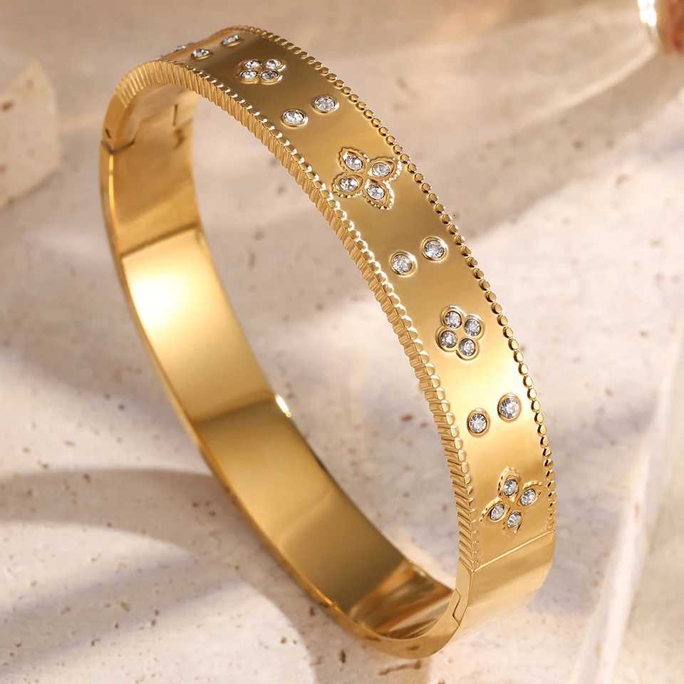 luxury ZAKOL 2 Pieces Stainl Steel Bracelet Bangles Shiny Zircon Hollow Flower Wens ryday Accories S250905