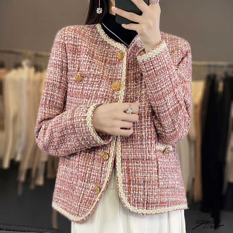 Graceful French Style ddmyday Elegant Design Small Fragrance Round Neck Coat Tweed Pink Plaid Petite Short Top 250721 ddmyday ddmyday ddmyday ddmyday