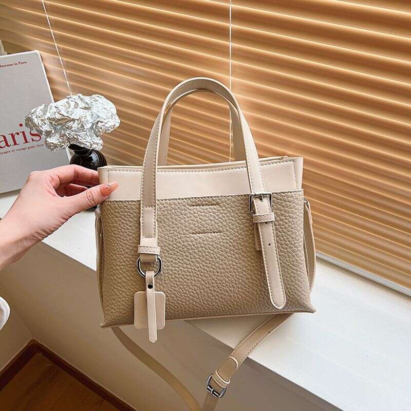 Korean Version Of Versatile Commuting Handbag For Women In 2024, New Solid Color Fashionable Casual Tote Bag, High-End