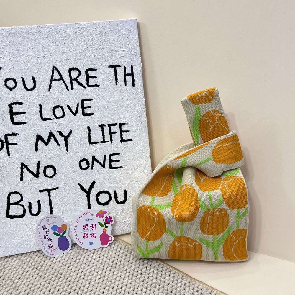 2025ins Spring and Autumn Floral Women's Handbag Versatile Knitted Wrist Single Shoulder Bucket Bag Tote