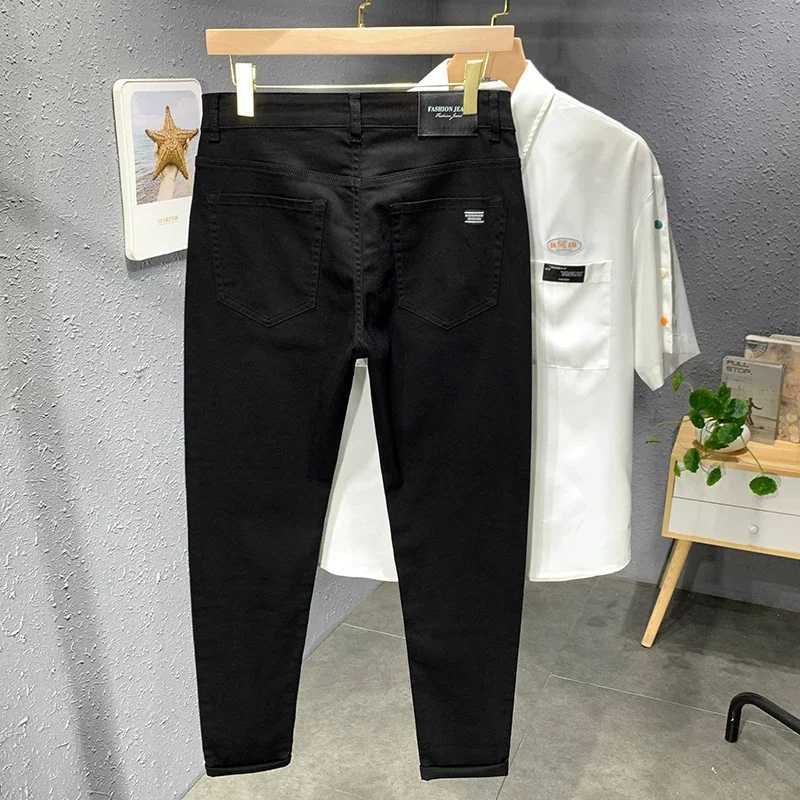 2024 Spring and Autumn New Mens Street Casual Fashion Jeans Straight Stretch Slim Fit Casual Denim Trousers Male Black White W250905