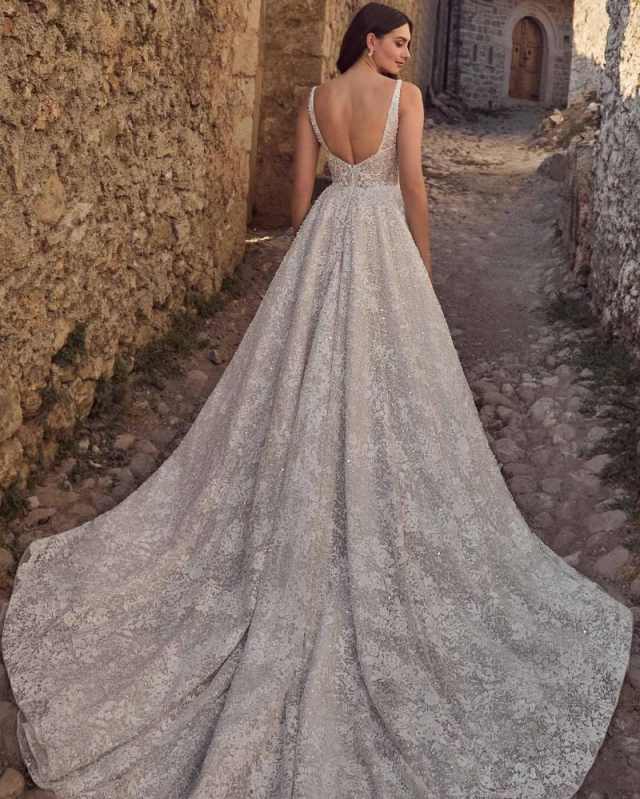 Sexy Spaghetti Strap Lace Bohemian Deep V-Neck Open Back Illusion Wedding Dress Wedding Bridal Gowns Vestidos De Novia Robe