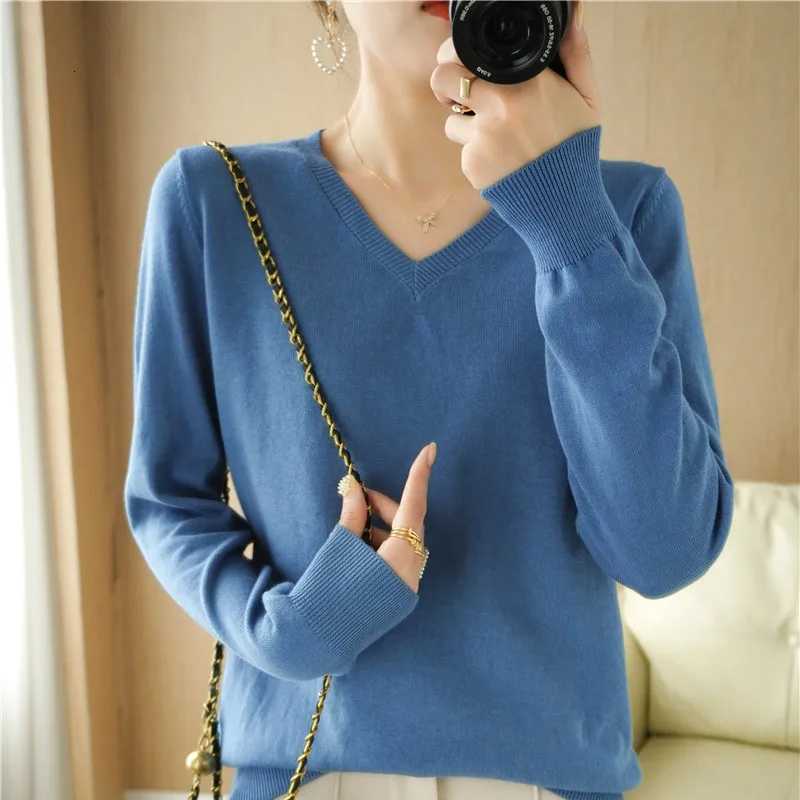 2024 AutumnWinter Womens Peach Vneck Knitted Sweater 100 Long Staple Cotton Korean Edition Fashion Versatile Elegant Top SMY Z250905