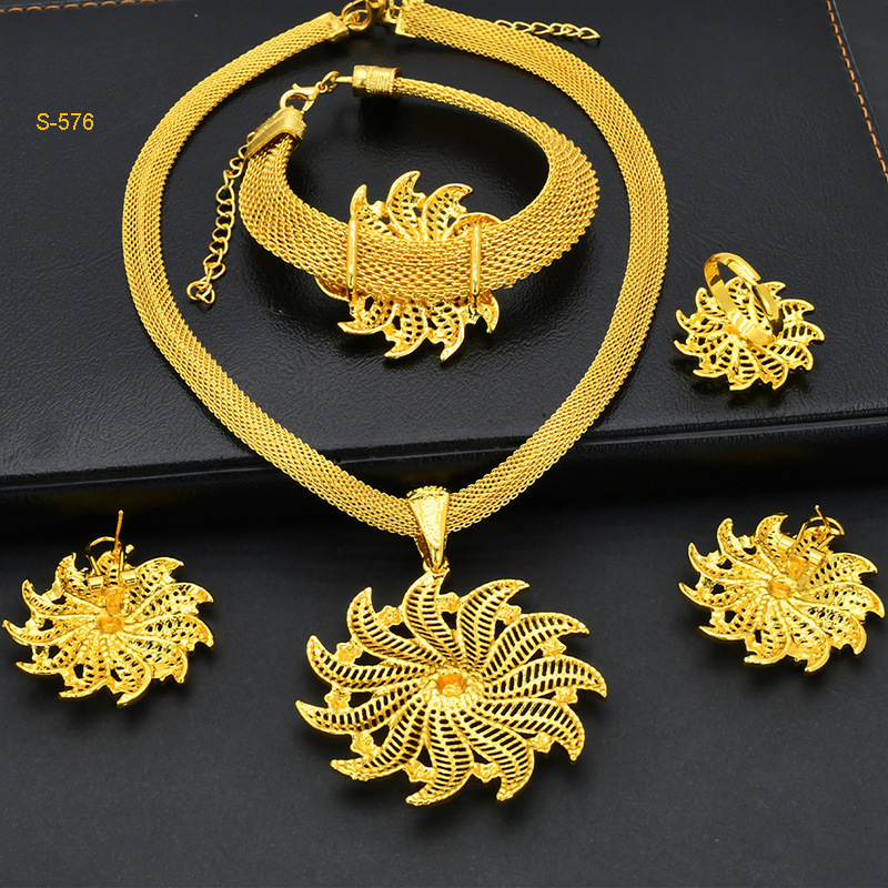 Dubai 24 K gold jewelry bride jewelry set Saudi womens necklace bracelet earring ring set of four 230809