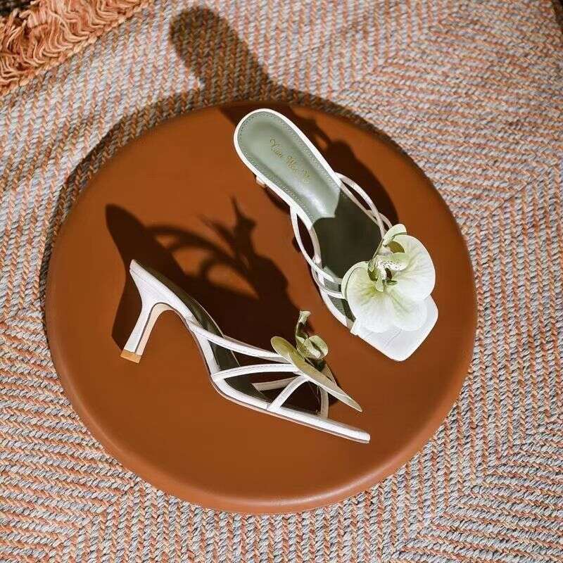 Women's Internet Celebrity Flower Decoration Travel Beach Shoes New Style Clip Toe High Heeled Sandals For Women To Wear Outside In Summer