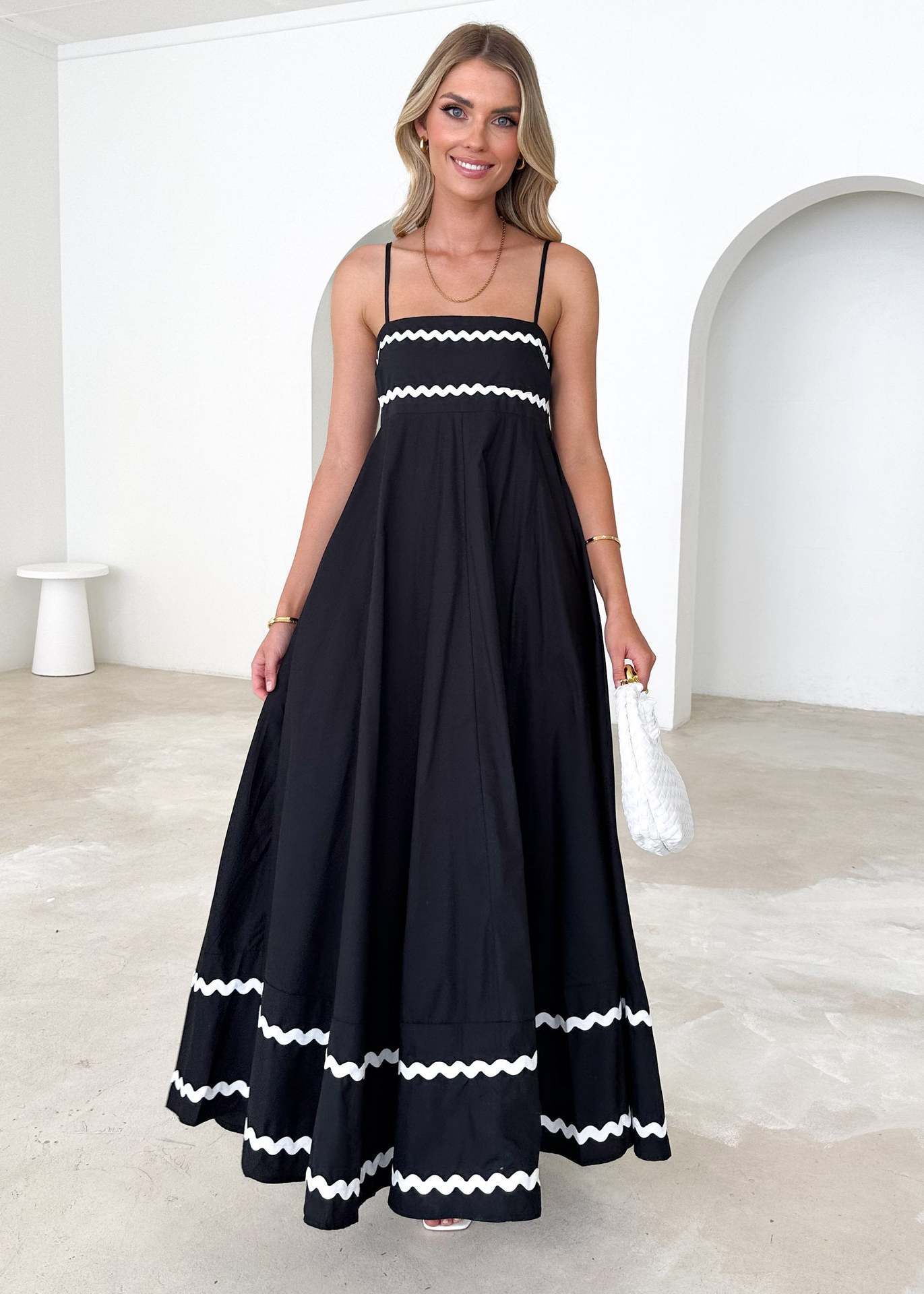 2024 Summer Strap Low Square Neck Layered Flowy Beach Vacation Party Long Dress
