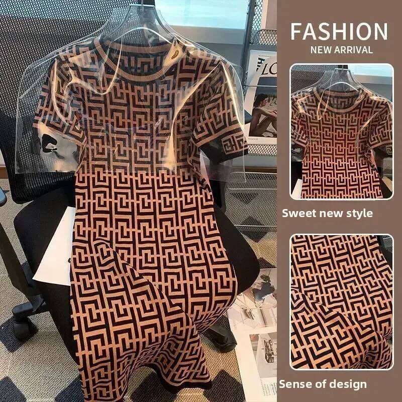 Slim-Fit Vintage Knitted Women's Waist-Tight Temperament Hip Skirt Sleeve Round Neck Mini Short Dress