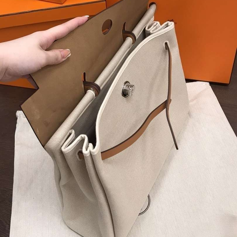 Designer HandBag FashionMessenger 39 Shoulder Bag Crossbody Bag Travel Bag in original Hunter calfskin and Toile canvas with 18K gold-plated hardware