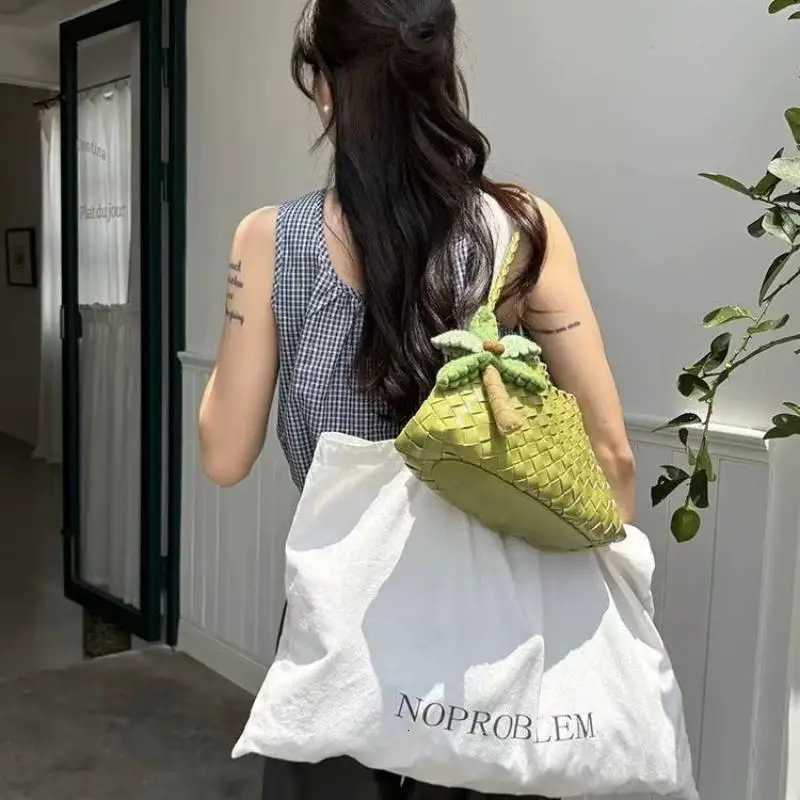 Womens Imitation Leather Underarm Bag Large Woven Summer Vacation Casual Handbag Z250903
