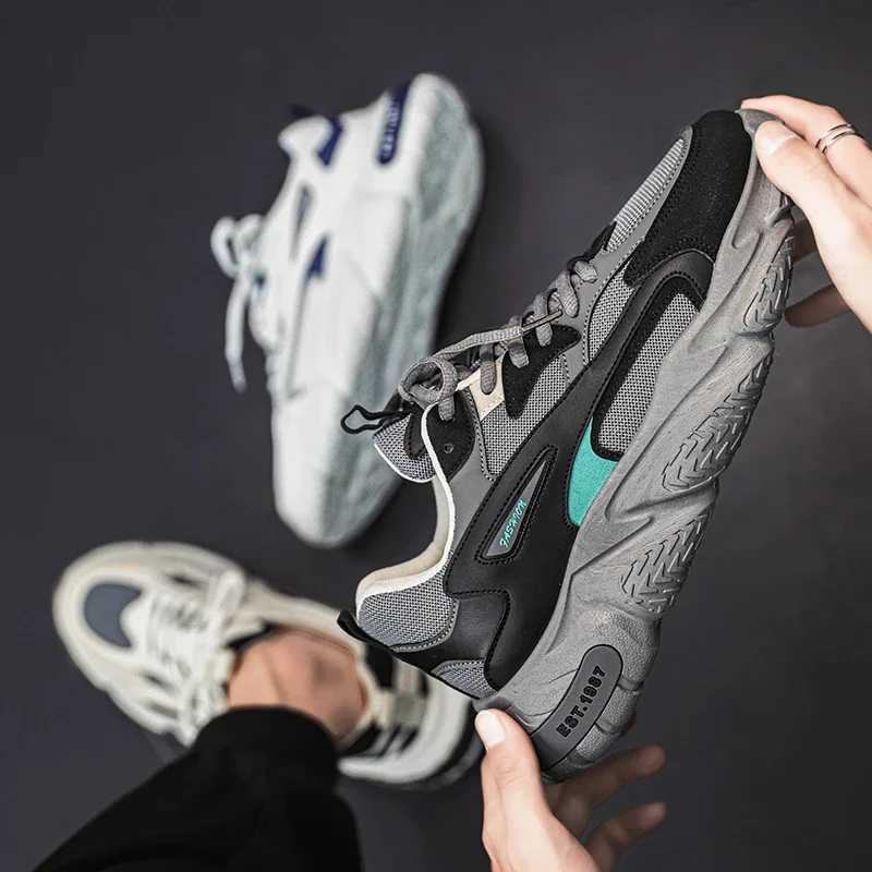 2025 New Trend Mesh Lace Up Breathable Casual Sports Shoes Increased Soft Soles Thick Sole Versatile Clunky Sneaker Z250905