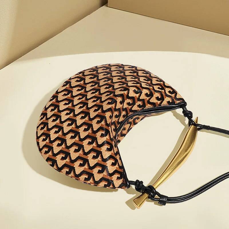 VM FASHION KISS 2025 New Women's Bags Genuine Horsehide Shoulder Cows Pattern Detachable Strap Messenger Bag Designer