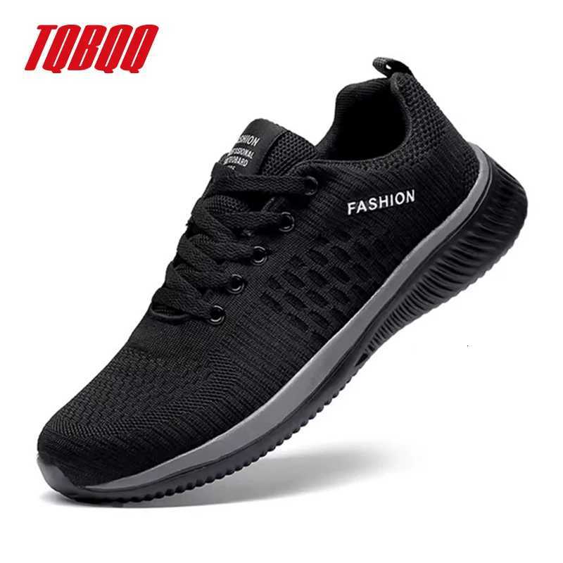 Men Running Shoes Breathable Light Comfortable Mens Casual Shoes Outdoor Tennis SlipOn Walking Sneakers Z250905