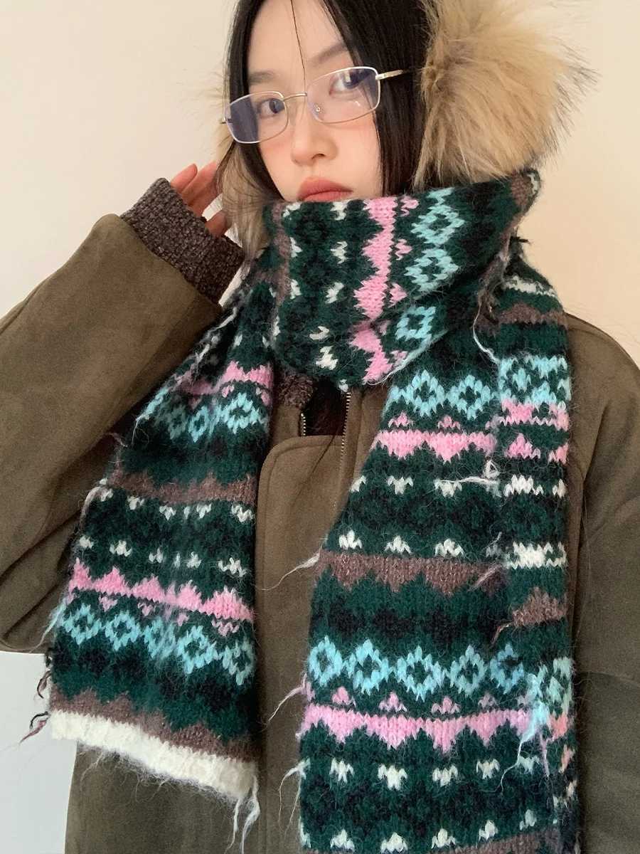 Retro Fair Lsle Knit Wool Scarf For Women 2025 New Warm Neck Warmer Autumn Winter Striped Cololocked NeckXJ250905