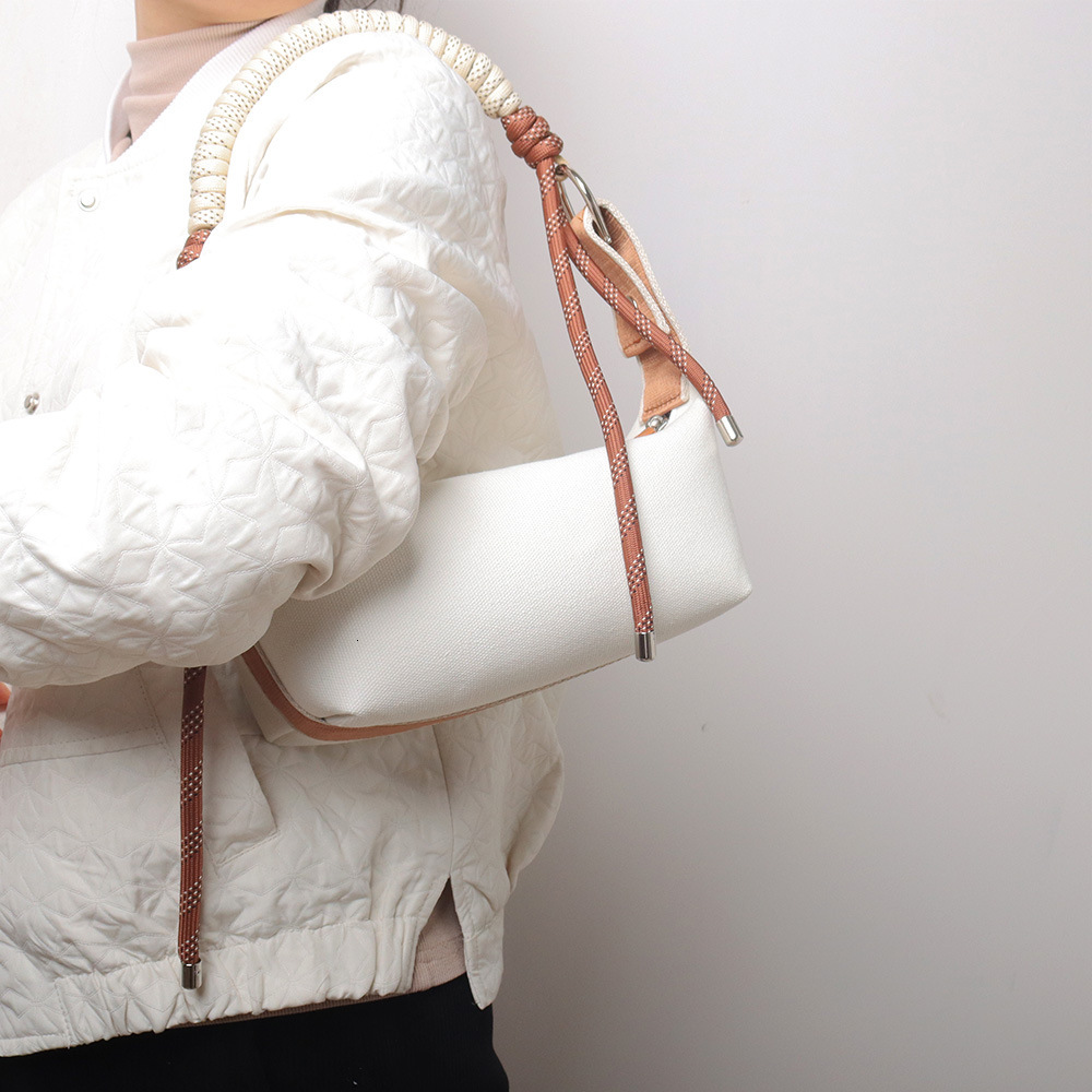 2025 autumn new women's shoulder bag niche design versatile trendy handbag fashionable women's crossbody bag designer bag