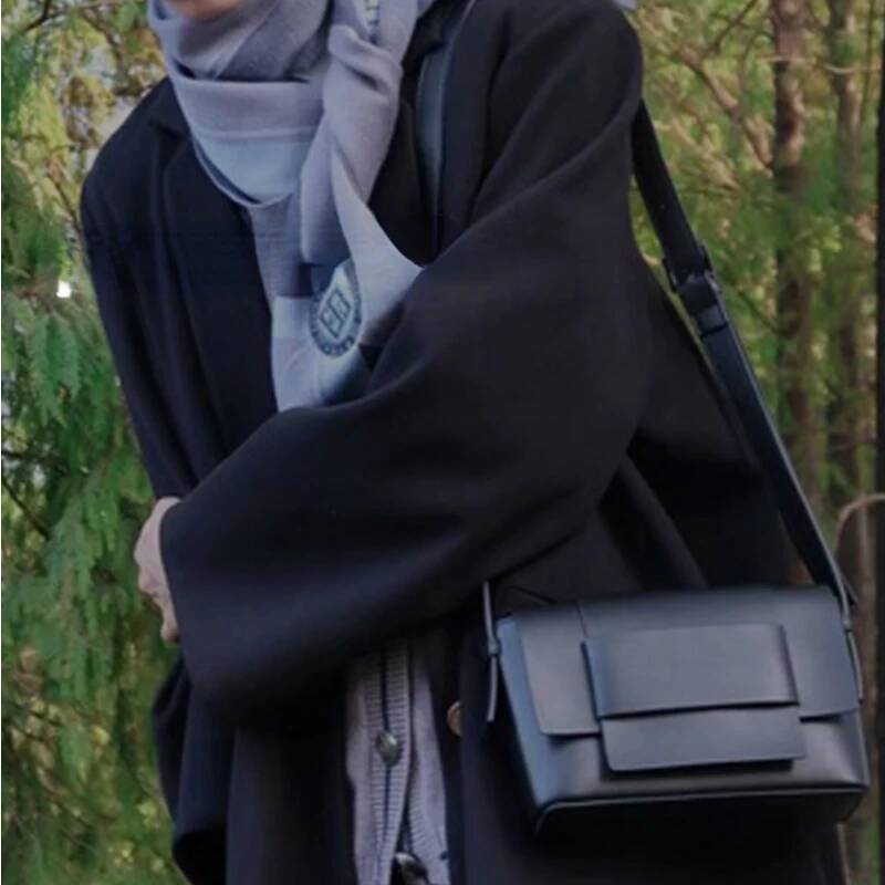 Designer Men's Crossbody Fashion Small Square Simple Versatile One Shoulder Messenger Bag NEW high-quality