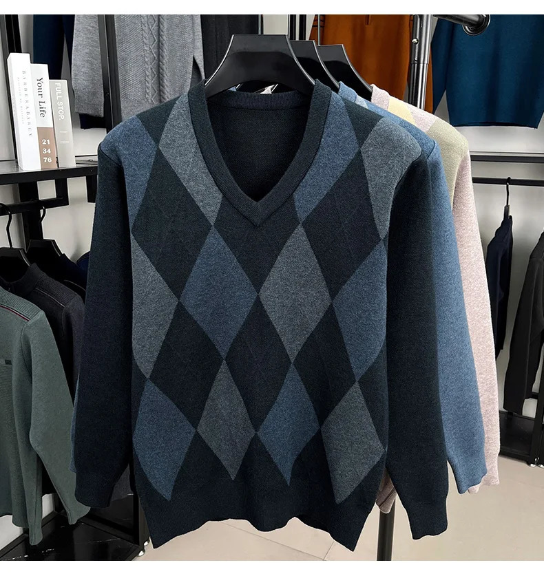 Diamond grid Vneck wool sweater autumn casual base knitted chicken heart collar mens 250905