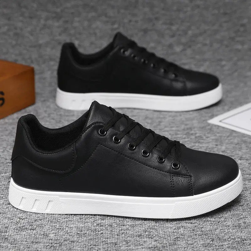 Spring Classic Men Leather Casual Shoes Crossborder Versatile Man Sneakers Loafers Fashion Large Size Board Shoes 250904