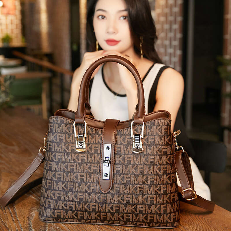 Hong Kong Women's Tote Capacity Genuine Leather Shoulder 2024 New Large Bag for Women