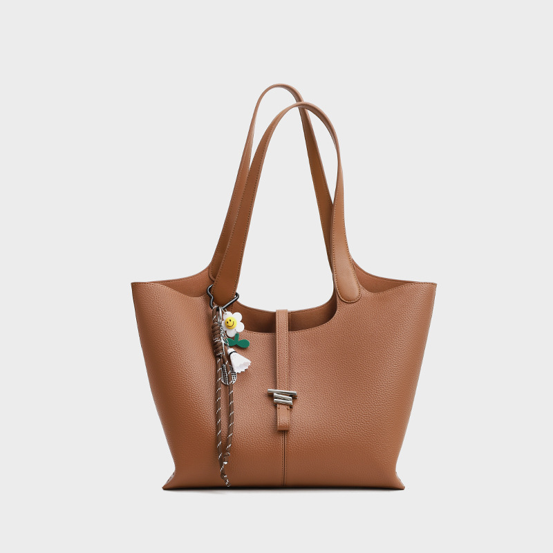 2025 Pre-Autumn New Cowhide Wind Chime Tote Bag Large Capacity Commuter Handheld One-Shoulder Leather Women's Bag