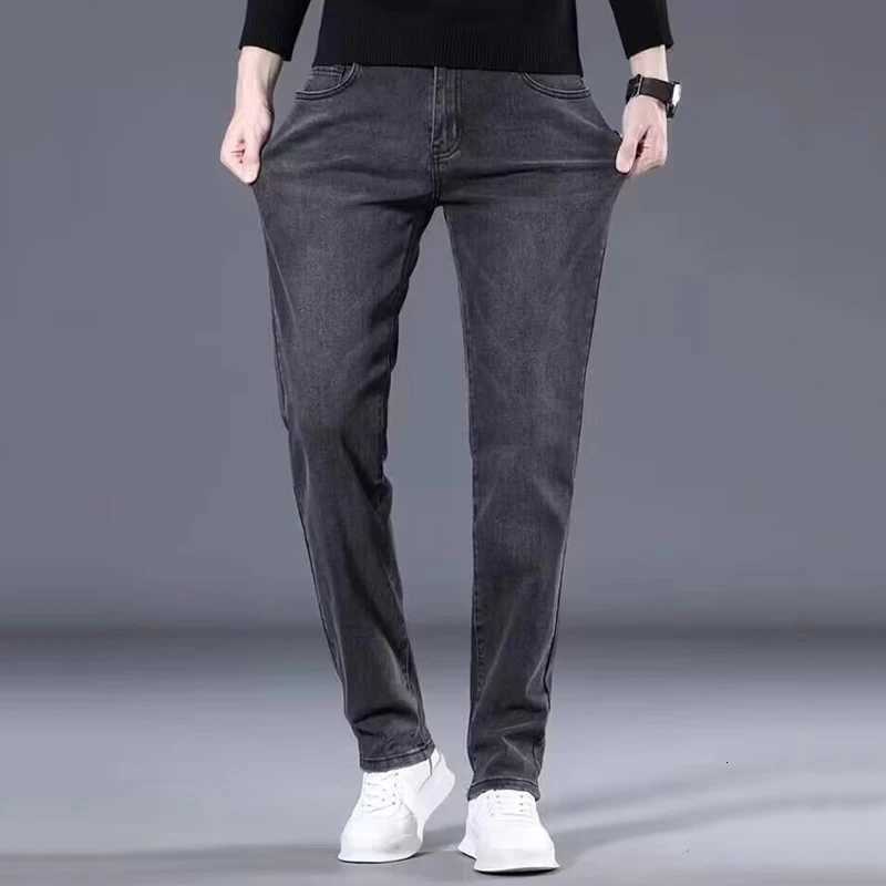 Mens Classic Narrow Leg Hot Sale Denim Pants High Quality Brand Slim Fit Trousers Trend Holiday Straight Leg Bluegray Jeans W250905