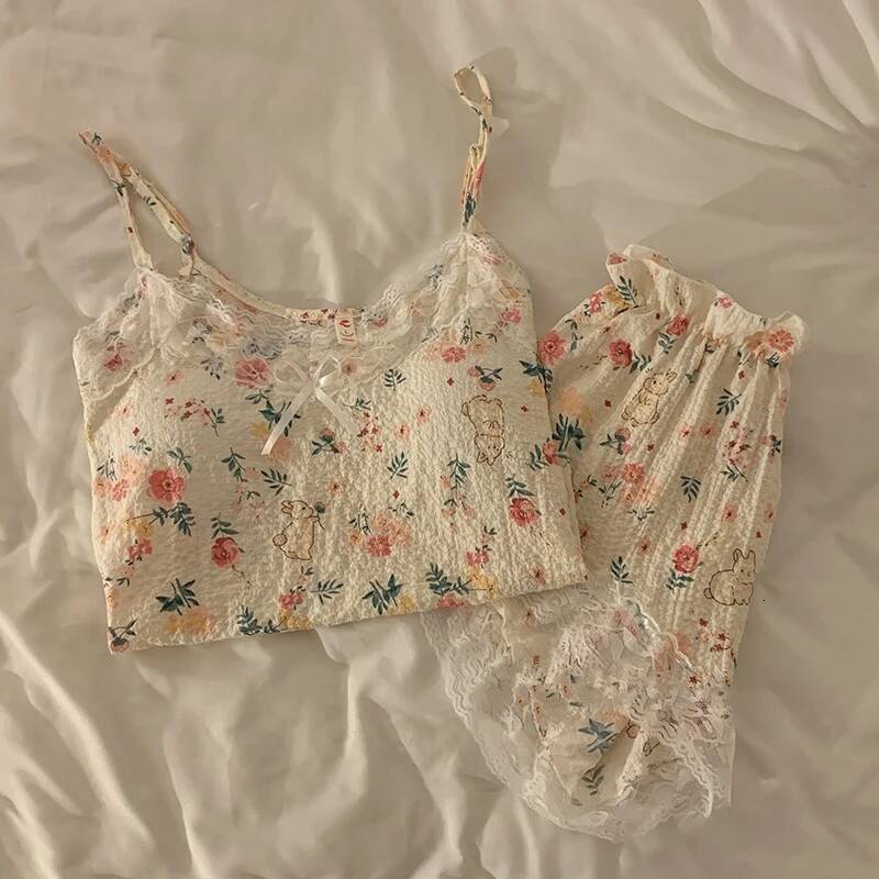 2025 New Bow design Flower Strap Pajama with Chest Mat for Women's S Summer Printed Thin Lace Top and Shorts Two Piece Pajama Set, Suitable for S