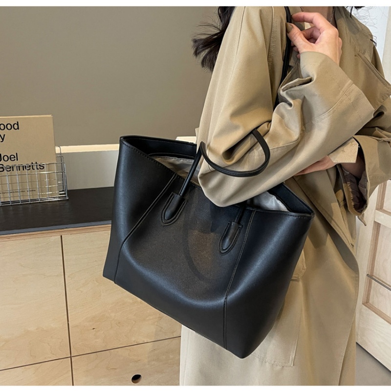 Free shipping new designer Shoulder totes Bags Niche womans ladies flap lady fashion casual square bag handbag women crossbody Underarm Butterfly scar