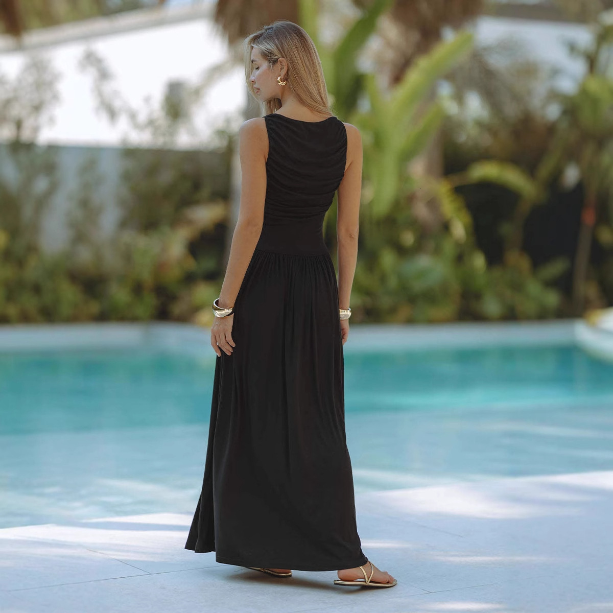 2025 Trend New Fashion Sexy Sleeveless Gathered Slim Waist Dress Solid Color Womens Dress