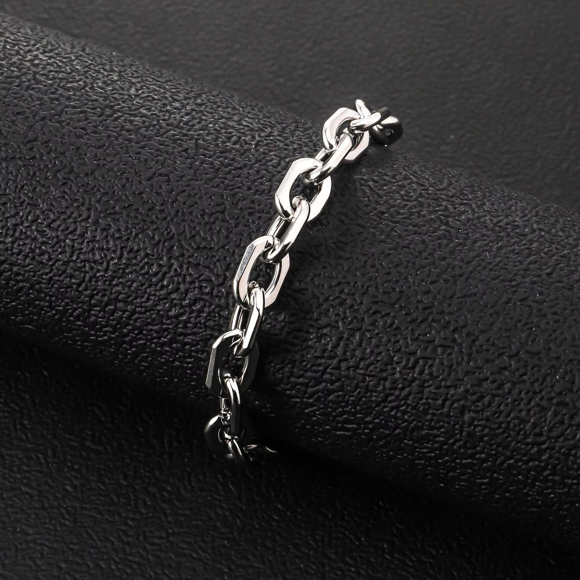 Wholesale Custom 6mm Silver Stainless Steel Mens Link Chain Bracelet Trendy Bracelet for Men Jewelry