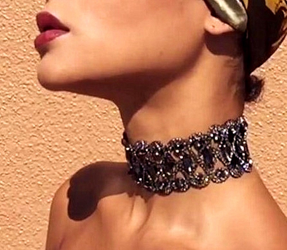 Best Selling Jewelry: Hot Selling Short Diamond Embedded Choker, European American Fashion Trend Necklace for Cross Border Sales