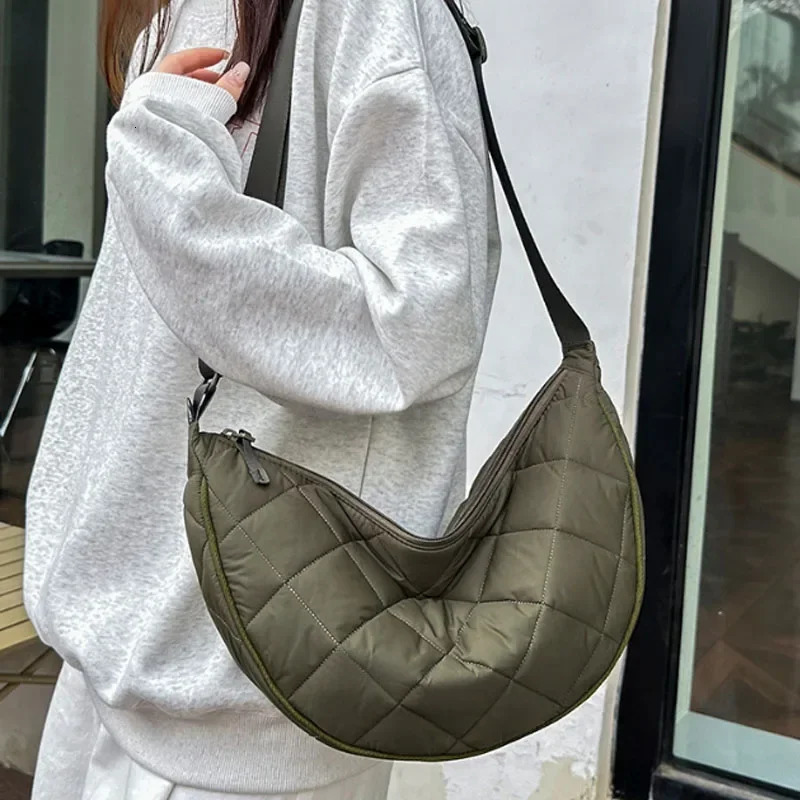 Waist Half Moon Belt Bag Solid Color Crossbody Bag Large Capacity Shoulder Bags Portable Nylon Plaid Travel Bags for Commuting 250903