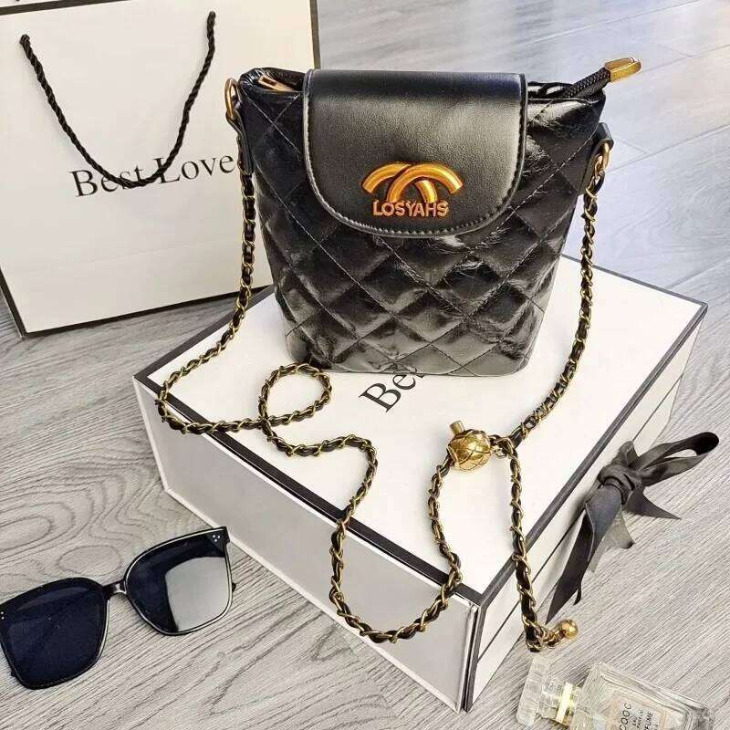 Designer Bags Unique Casual Chic Crossbody Handbag Womens Leather Tote Bag Minimalist Vintage Fashionable Design Hot Selling