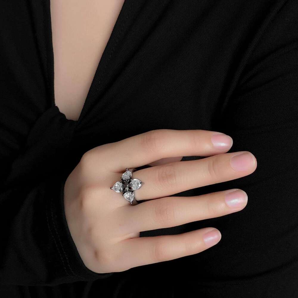 New Fashion Ring Cross High-end Minimalist Style Heavy Craft Super Shiny Personality Trendy Sweet Cool Flower