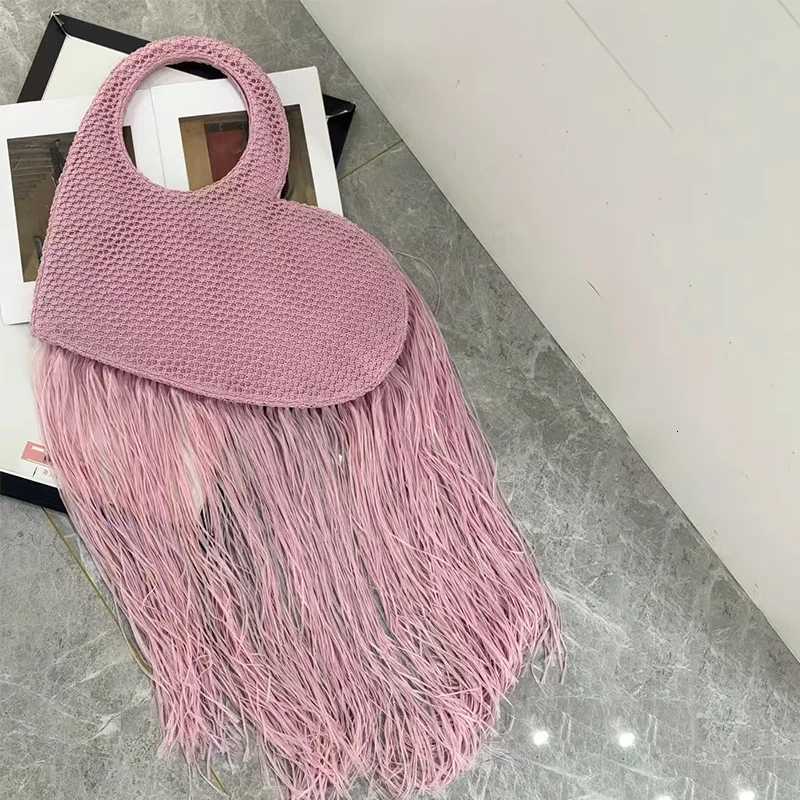 Niche Design Tassel Woven Bags Fashion Designer Handbags New Love Handbags Personality Trend Solid Color Allmatch Womens Bags Z250903