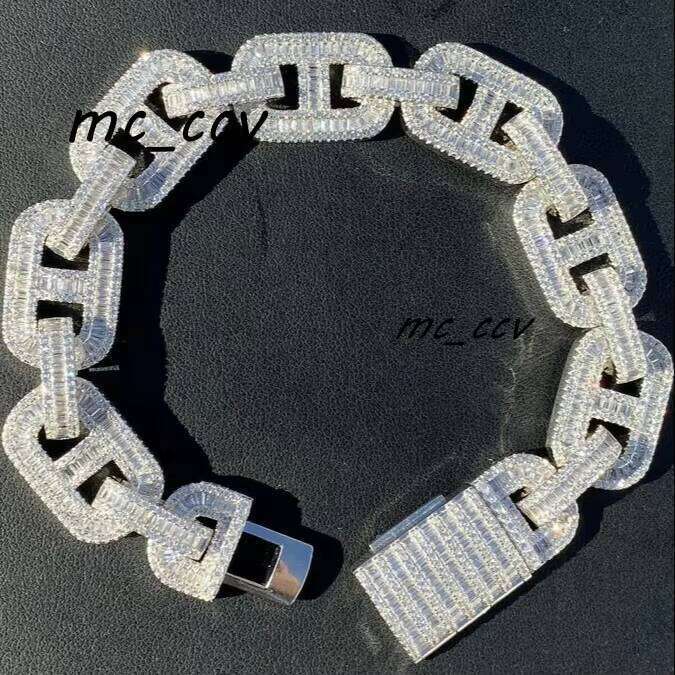 Trendy 18Mm Icey VVS Chain Baguette Moissanite Dia Mariner Link Cuban