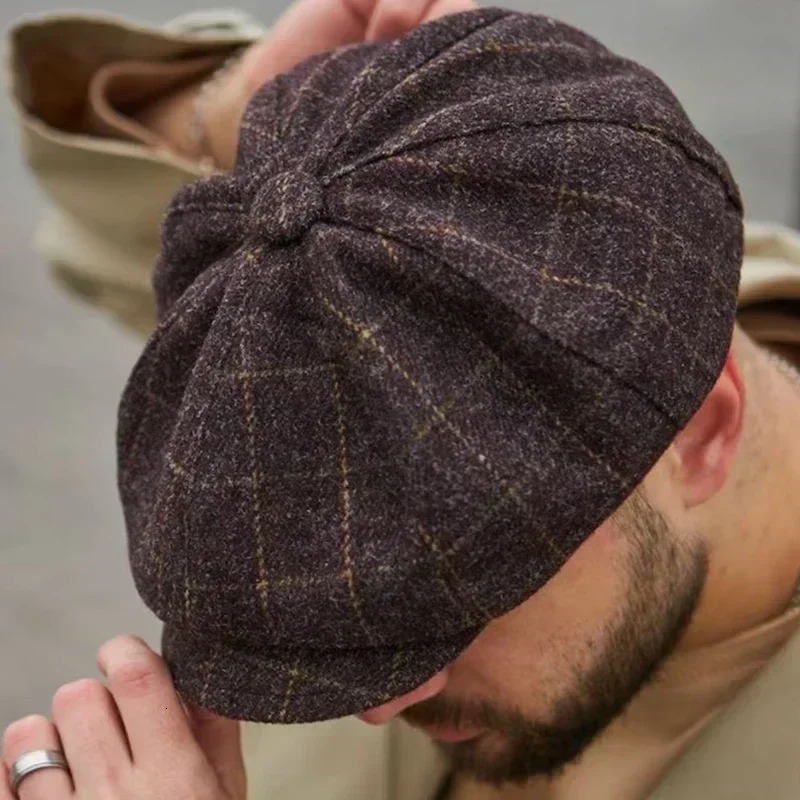Classic Hat for Men Caps Vintage Retro Tweed Peaky Blinders Beret Flat Peaked Cap Street Hats Women 250905