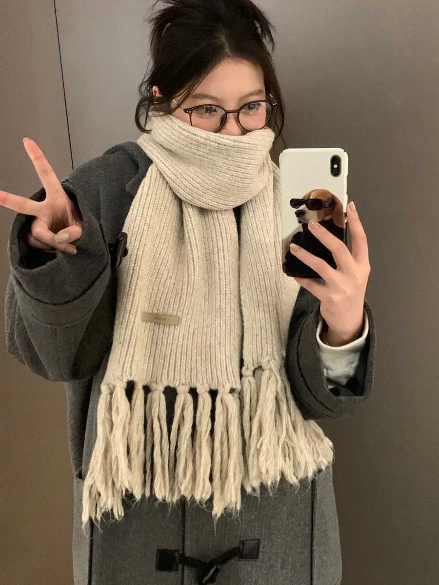 Woolen Knitted Scarf For Women Versatile Autumn And Winter Korean Version Of A Warm Scarf That Can Be Used As A Shl And A NeckXJ250905