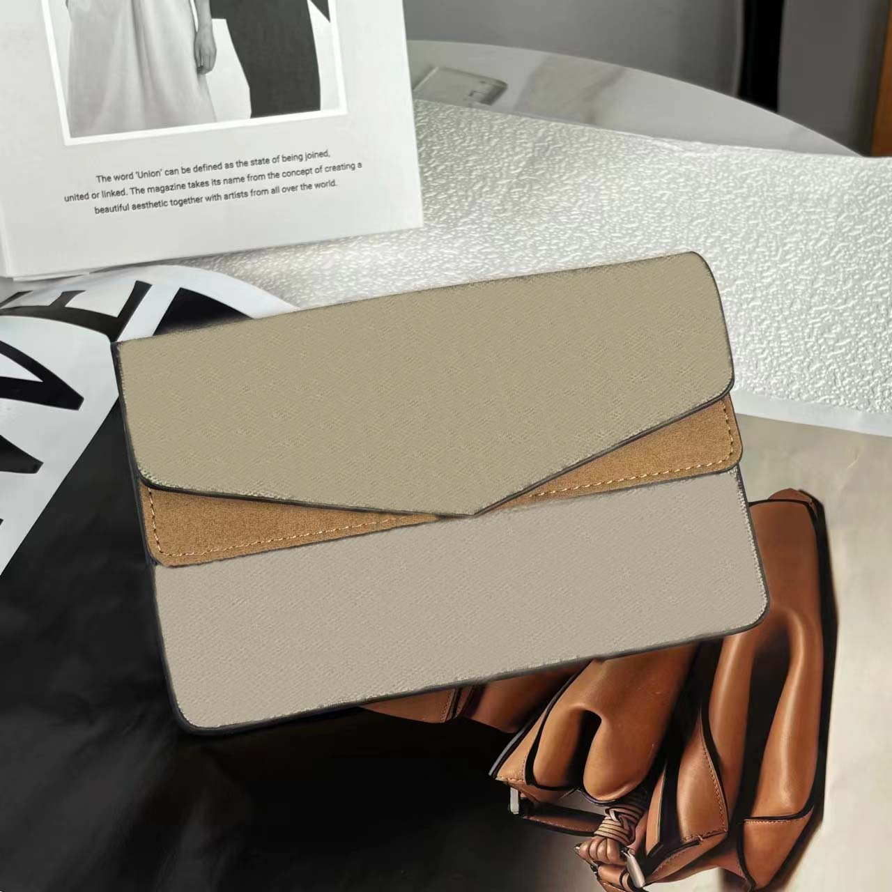 Designer bag Classic Luxury bag Chain crossbody bag Fashion Plaid Flowerd Wallet Vintage Ladies Brown Leather Handbag mini shoulder bag Bags Trendy Styles cc