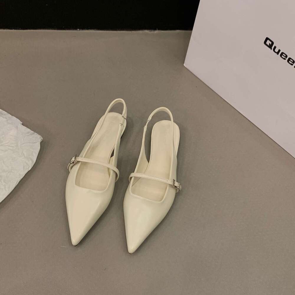 Flat Comfortable Closed-Toe Sandals Fairy 2025 New Spring Summer Pointed Toe Elegant Niche Single Shoes